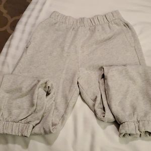 Hollister grey sweat pants. Pants ultra high-waisted in size xs.